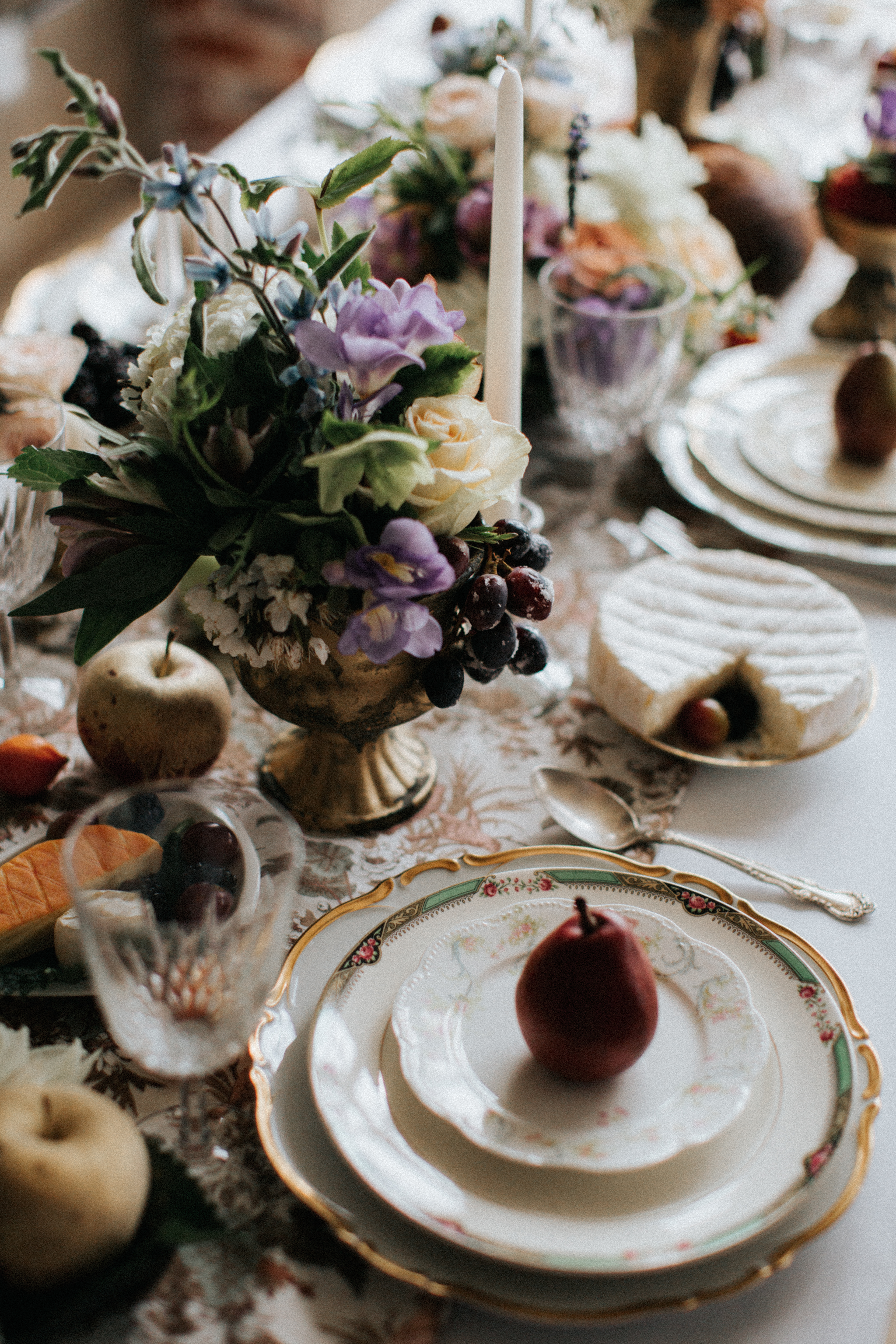 vintage inspired wedding reception place setting and decor